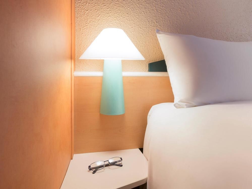 Ibis La Hotel 3*